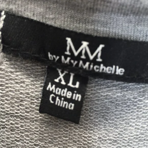 My Michelle Pullover Top Women Size XL Gray Long Striped Slit Sleeves - Picture 7 of 9